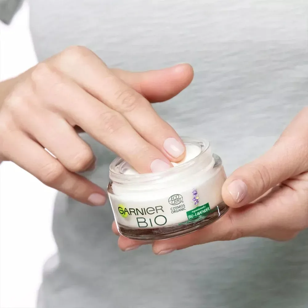 بعد از استفاده خرید آبرسان و ضدچروک لاوندر گارنیر اصل + بهترین قیمت (50mL)